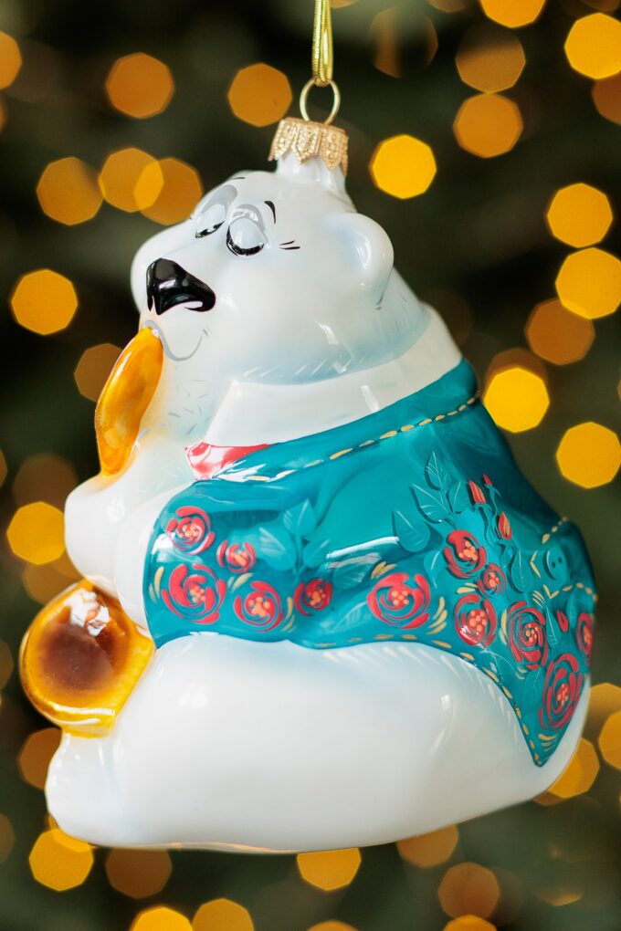Елочные игрушки XMAS TOYS Лесные музыканты Белый медведь Концертный пиджак Саксофон музыкант Подарок Саксофонисту Лазурный пиджак с розами цветами